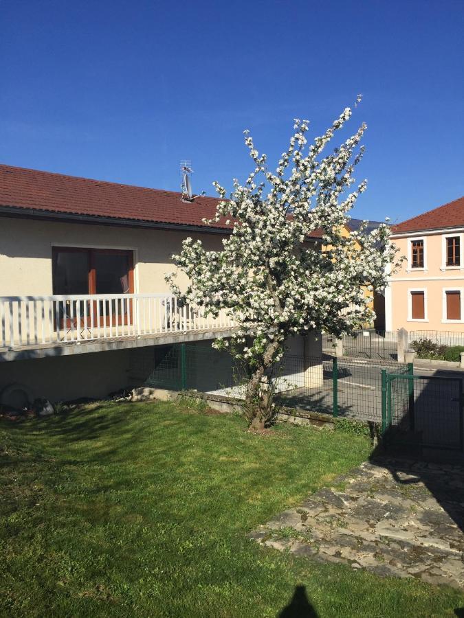 Maison Entiere Au Pied Du Plateau Du Retord 2 Chambres Sdb - Vouvray Ochiaz ภายนอก รูปภาพ